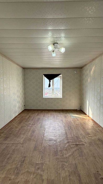 1 комнатная квартира 46кв/м, имеется 6м балкон, ул.Октябрьская