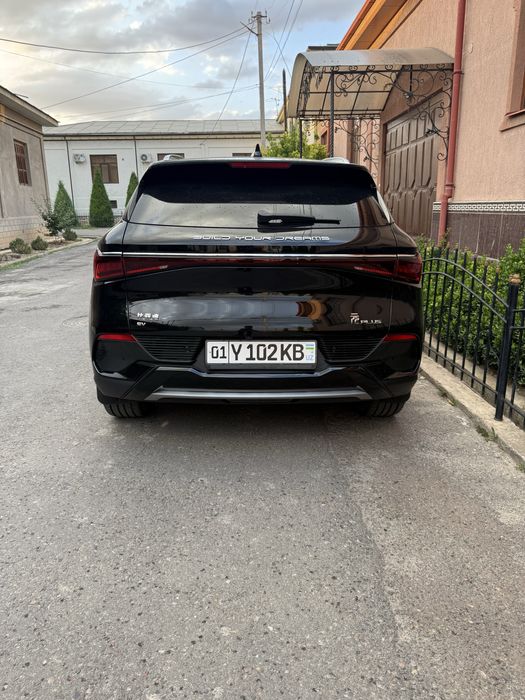 Byd yuan plus qora
