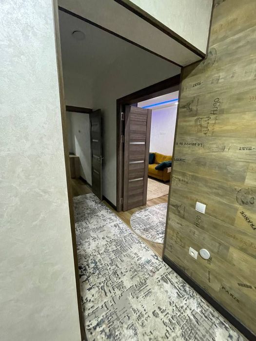 Юнусабад 19 квартал 2-3/1/5  62м2 мебель техника ор-тир Сайрам