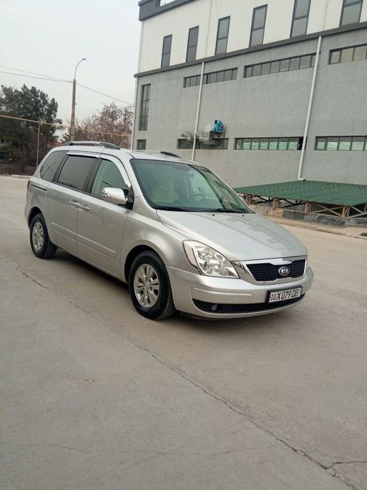 Kia carnival 2013
