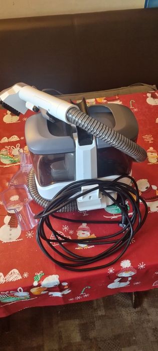 Aspirator cu spalare