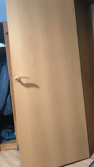 Продам 5 дверей.