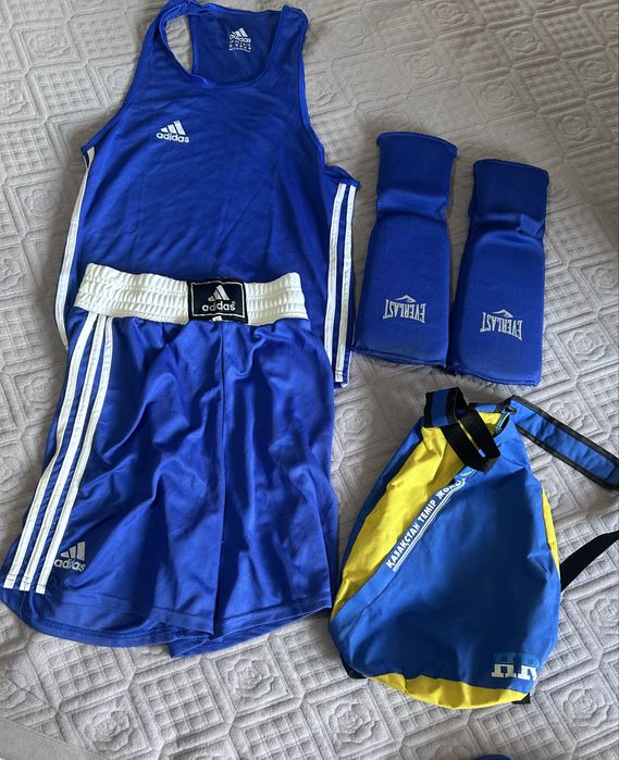 Одежда спортивная