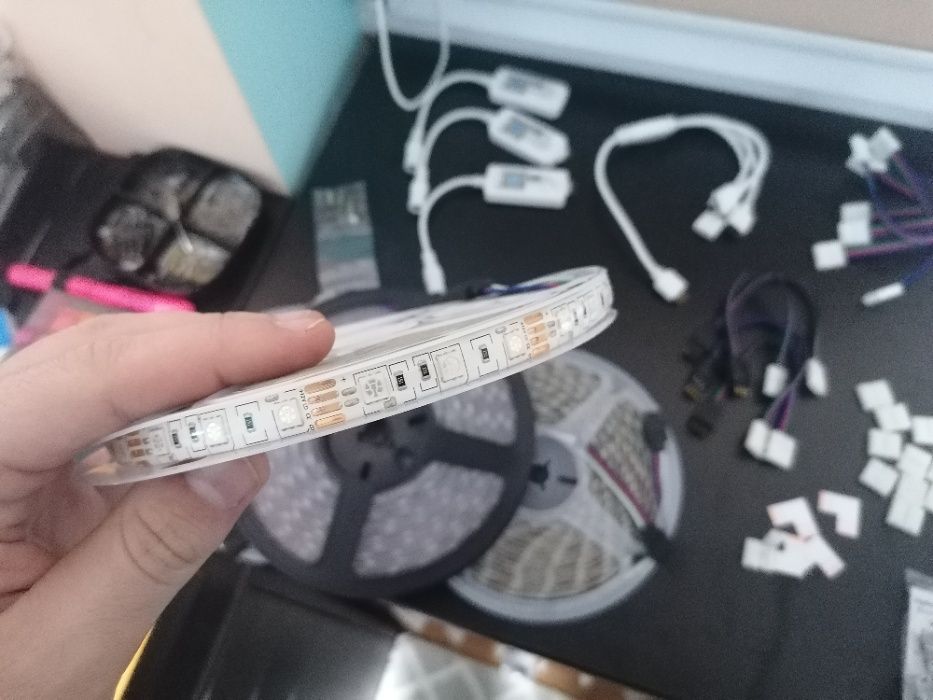 Banda RGB Tub - se poate baga in apa + diversi conectorii