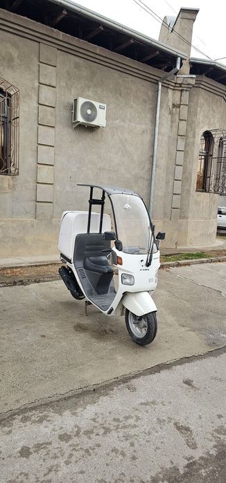 Skuter Xonda gyro kanopy sotiladi xolati zor