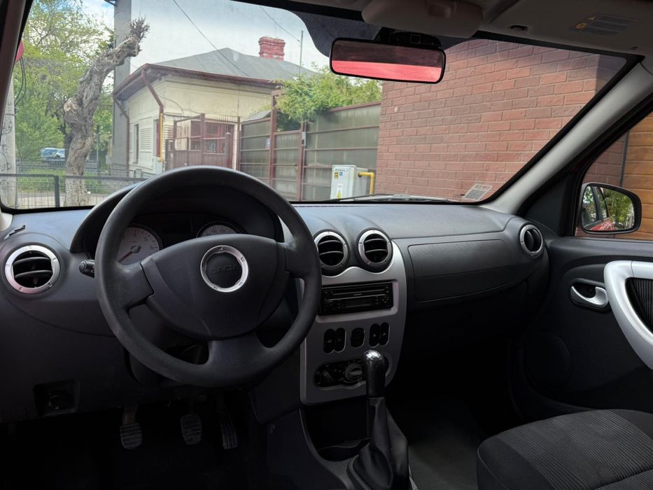 Dacia Logan 2009 cu doar 80.000KM 1.6MPI 90cp ! PRIMUL PROPRIETAR DE NOUĂ