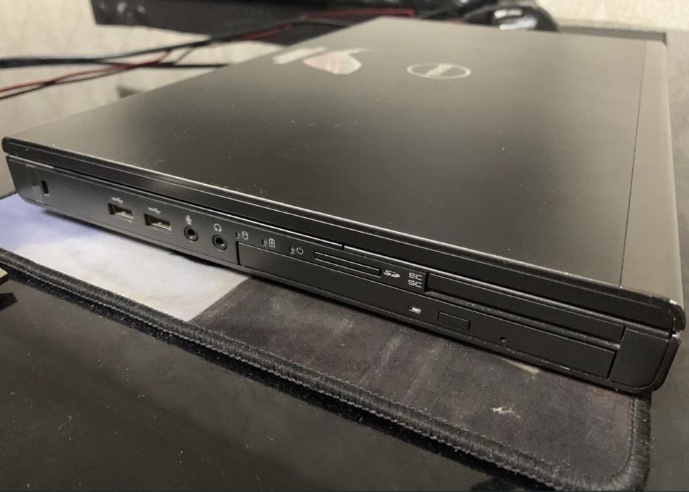 Профессиональный Ноутбук