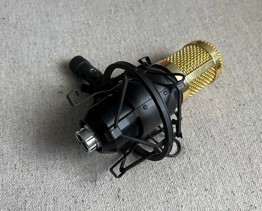 Microfon condensator BM-800 cu suport shock mount – studio / podcast