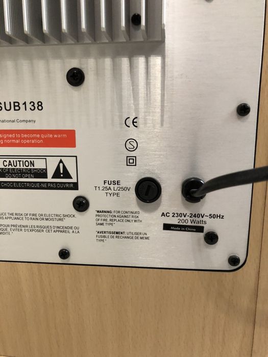 Домашно кино Pioneer, буфер и колони на стойки JBL