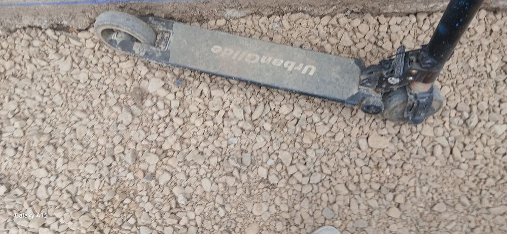 Vand Trotineta electrica  stare buna