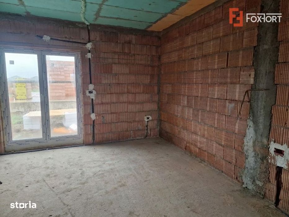 Duplex de vanzare cu 3 camere, zona Bucovat