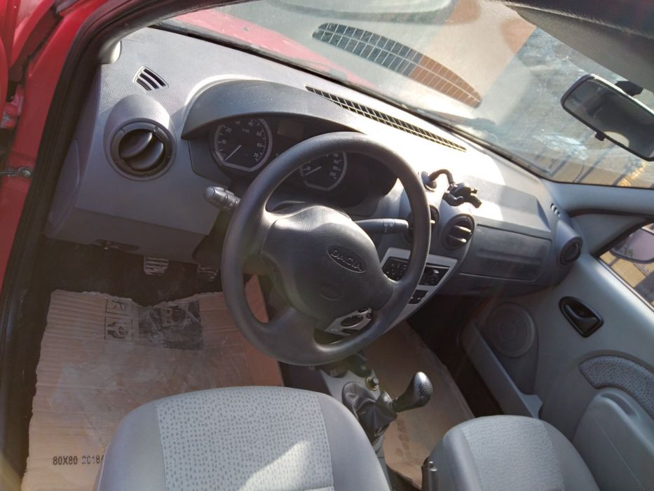 Vând Dacia Logan 1,4 2005