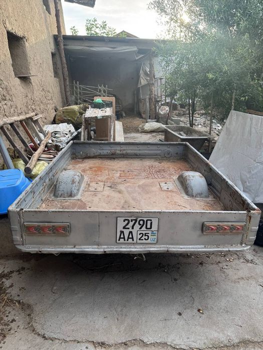 Arava yaxshi xolatda (прицепы) narxi kelishiladi