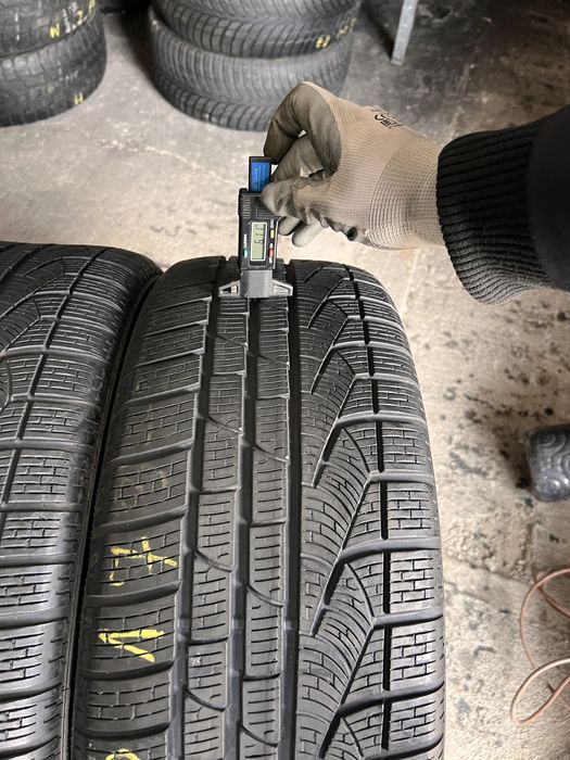 4 anvelope iarna 245/55/17 , pirelli , 6 mm