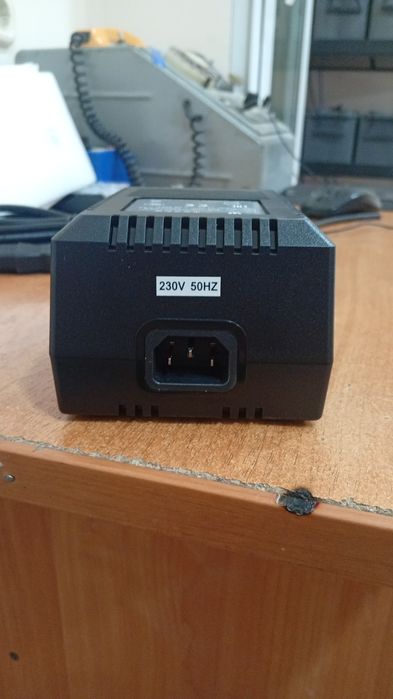 24 volt Blokpitaniyasi