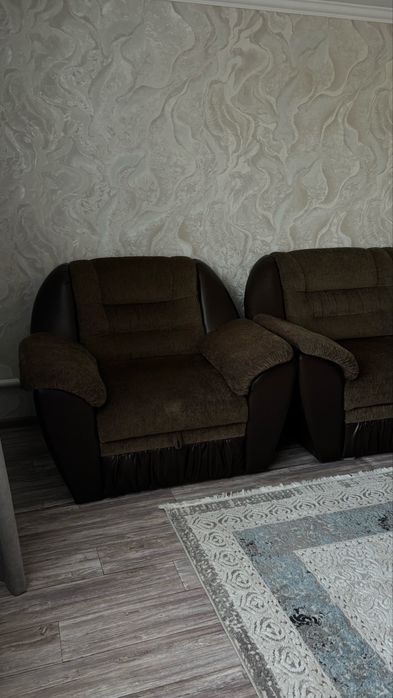 Продам диван+кресло, стол письменный