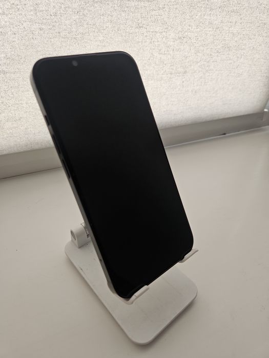 Айфон 14 в отличном состояний