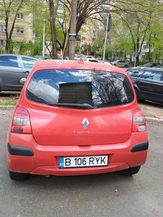 Vând mașina Renault Twingo 2008
