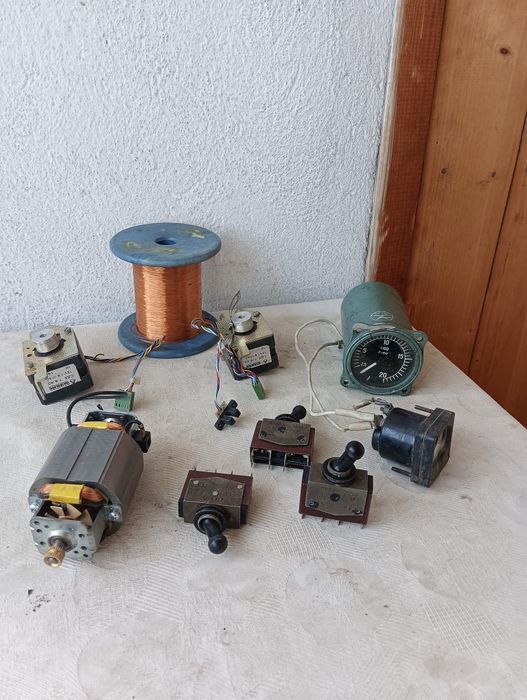 Продам электро запчасти.