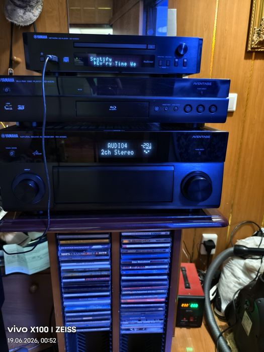 Yamaha RX-A1020.