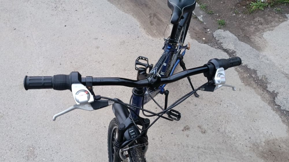 Продам спортивный велосипед Author