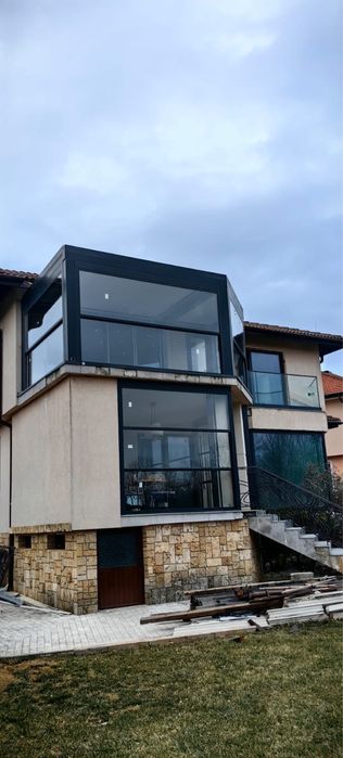 Остъкляване на тераси