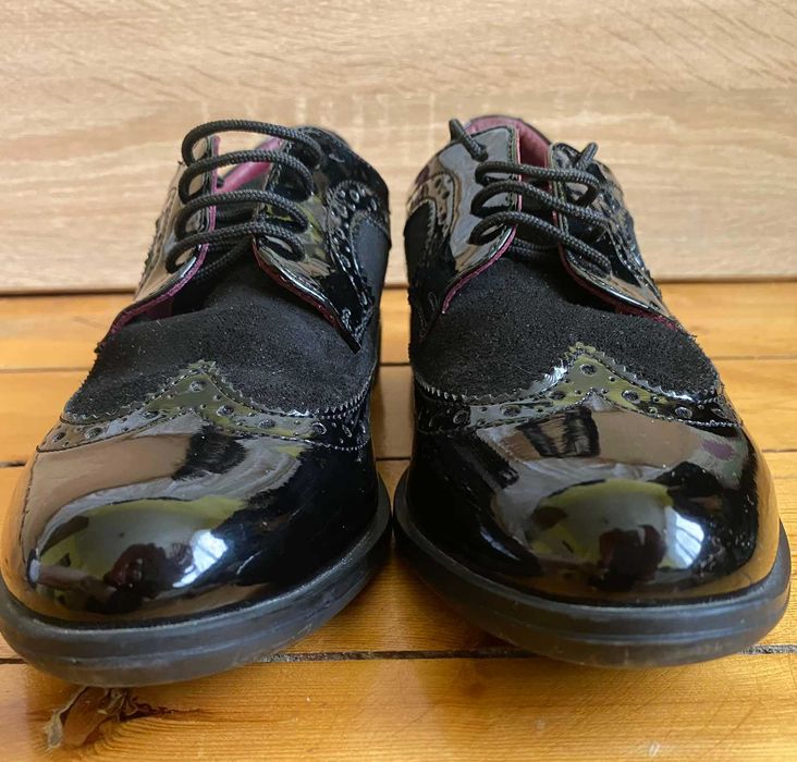 Дамски лачени обувки (оксфордки)