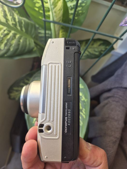 Compact Olympus View Zoom 120