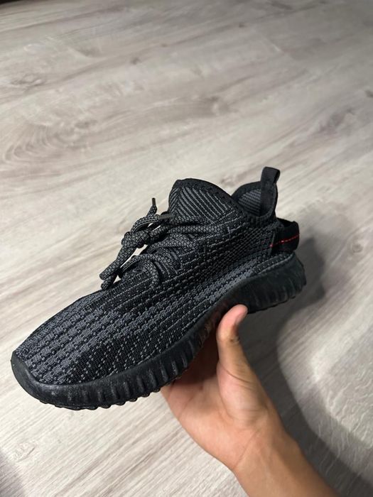 Кросовки Изи