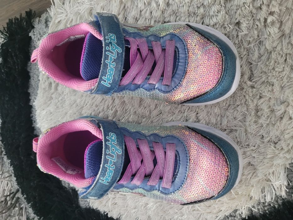 Skechers nr.30 cu 20 cm