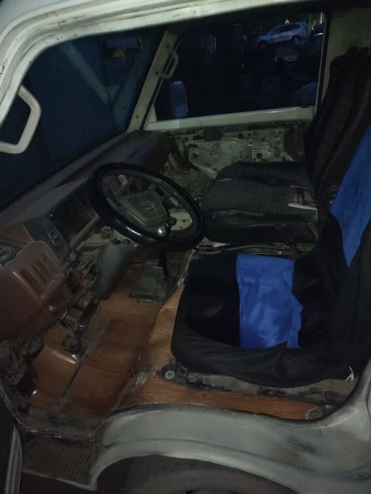 Мазда бонго продам срочно