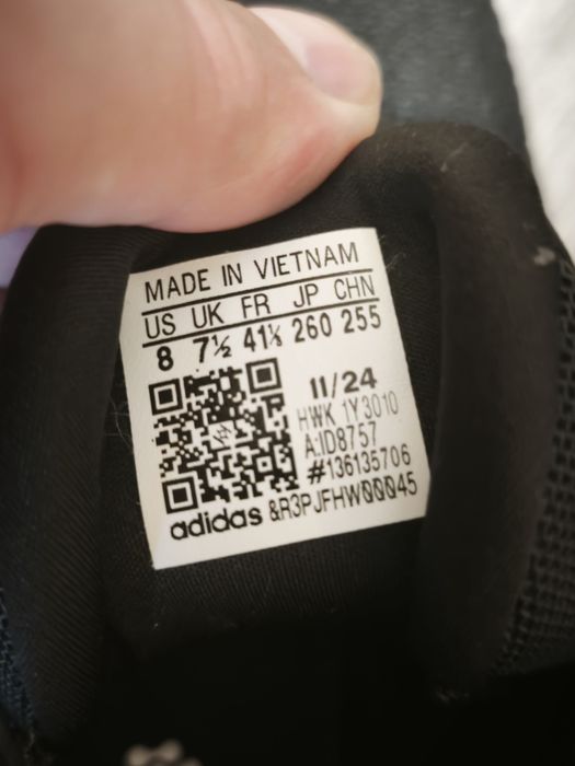 Adidas маратонки 41 1/2