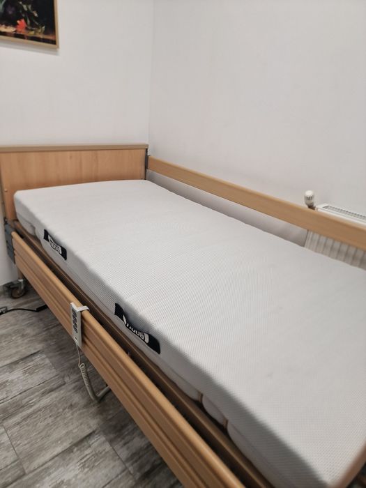 Vând pat Electric pt.persoane vârstnice sau cu dizabilități