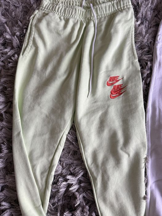 3 оригинални маркови анцуга Nike и Dsquard (отлично състояние)