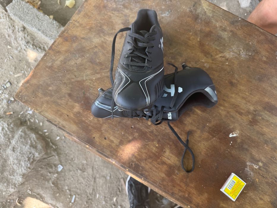 Чисто нови бутонки Kipsta