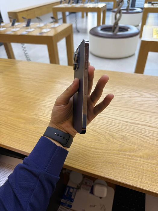 Srochno ! Iphone 14 pro max yaxshi xolatda