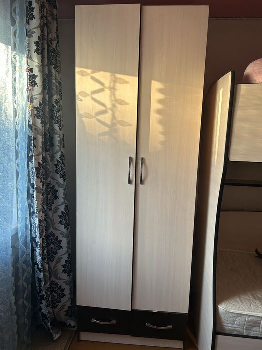 Продам шифанер в хорошем состоянии! Цена 30.000тг