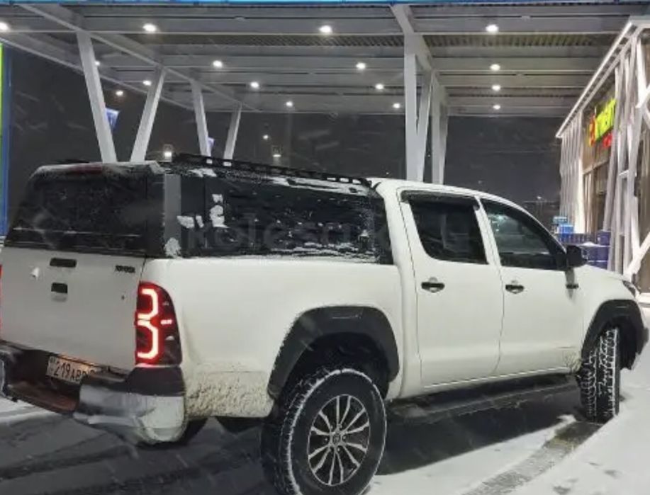 Toyota Hilux 2014