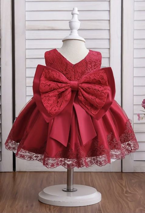 Красное ( бордовое) платье на 1-3,5-8 лет