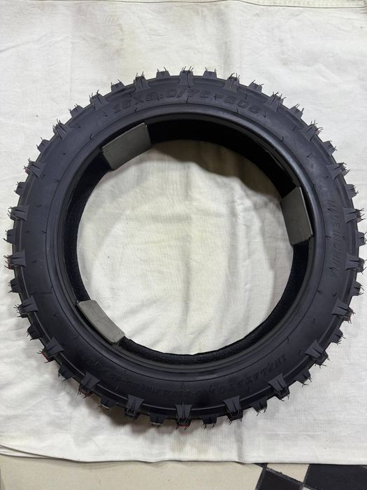 Новая покрышка для электровелосипеда monster шипованная