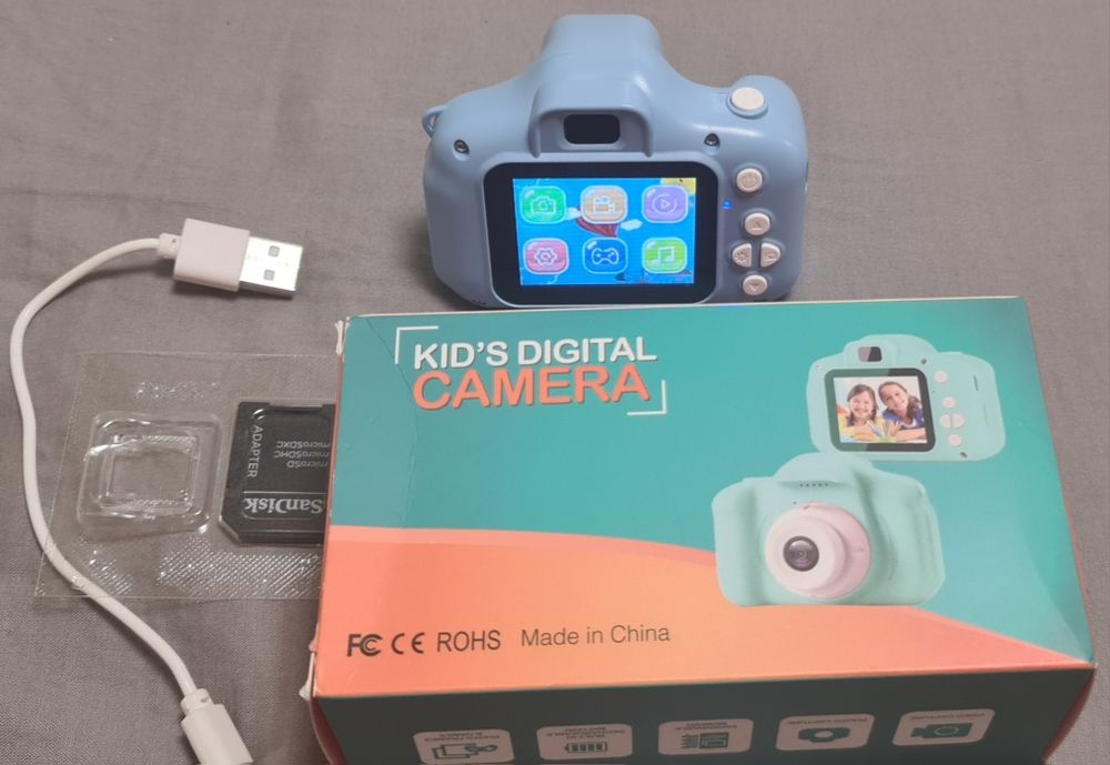 Camera foto digitala pentru copii, functie foto/video, 5 Jocuri inclus