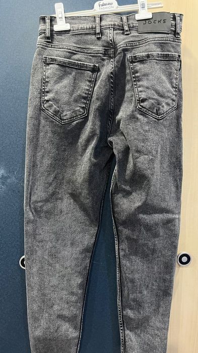 Джинсы  мужские  29 р