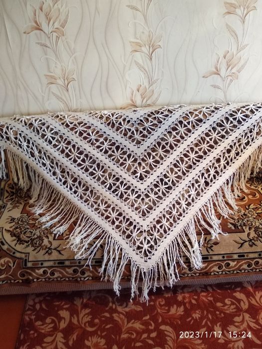 Шаль накидка ручной работы