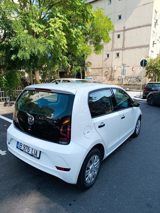 Volkswagen Up 2016 benzină, 4.851 € — imagine 4