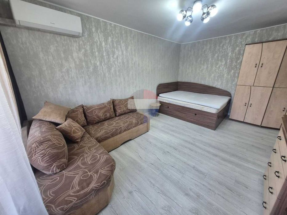 Дава се под наем Едностаен апартамент в Варна, Окръжна болница - 38 кв.м за 348.84 € - Снимка #1
