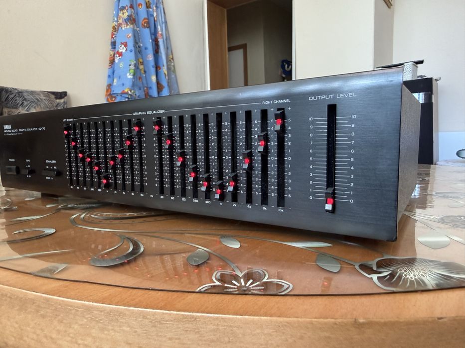 Yamaha EQ-70 Еквалайзер