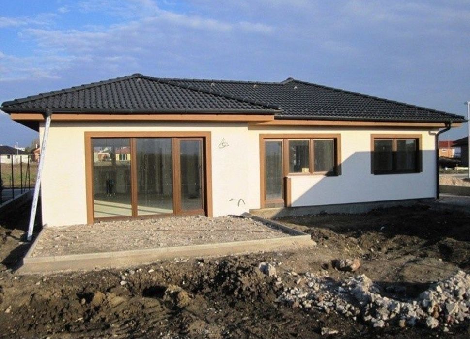 Case modulare pe structura metalica