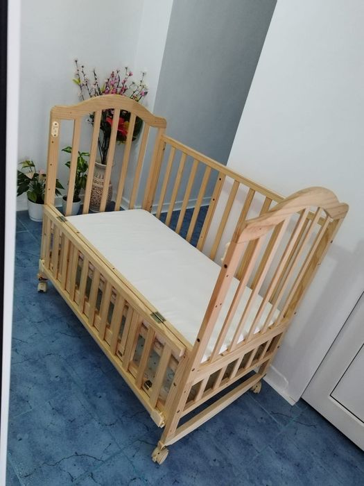 Vând pătuț  pentru copii 2in1