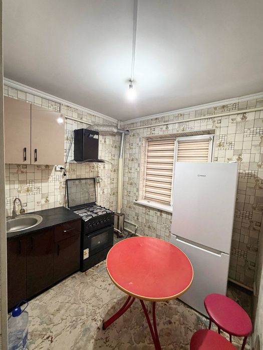 Яшнобод  Дустлик метроси якинида жойлашган 2 хонали квартира