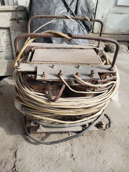 Свароный.аппарат.сотилади.